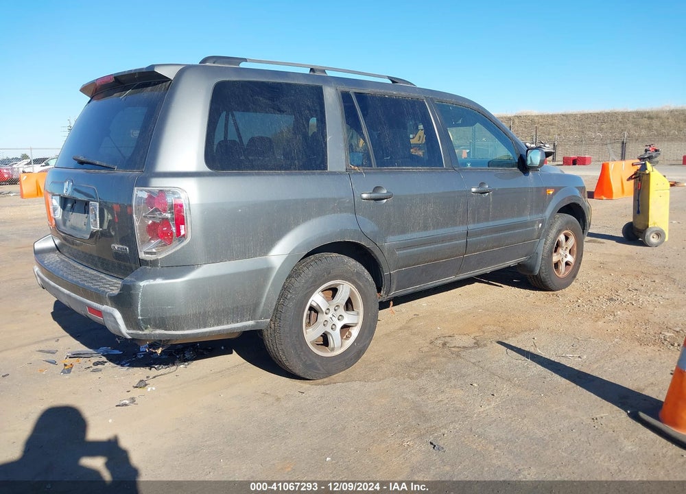 2008 HONDA PILOT SE VIN: 5FNYF18338B044142