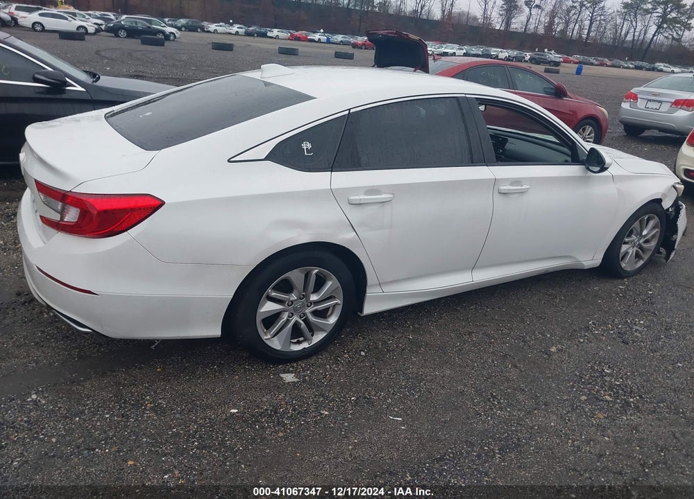 2019 HONDA ACCORD VIN: 1HGCV1F15KA022479