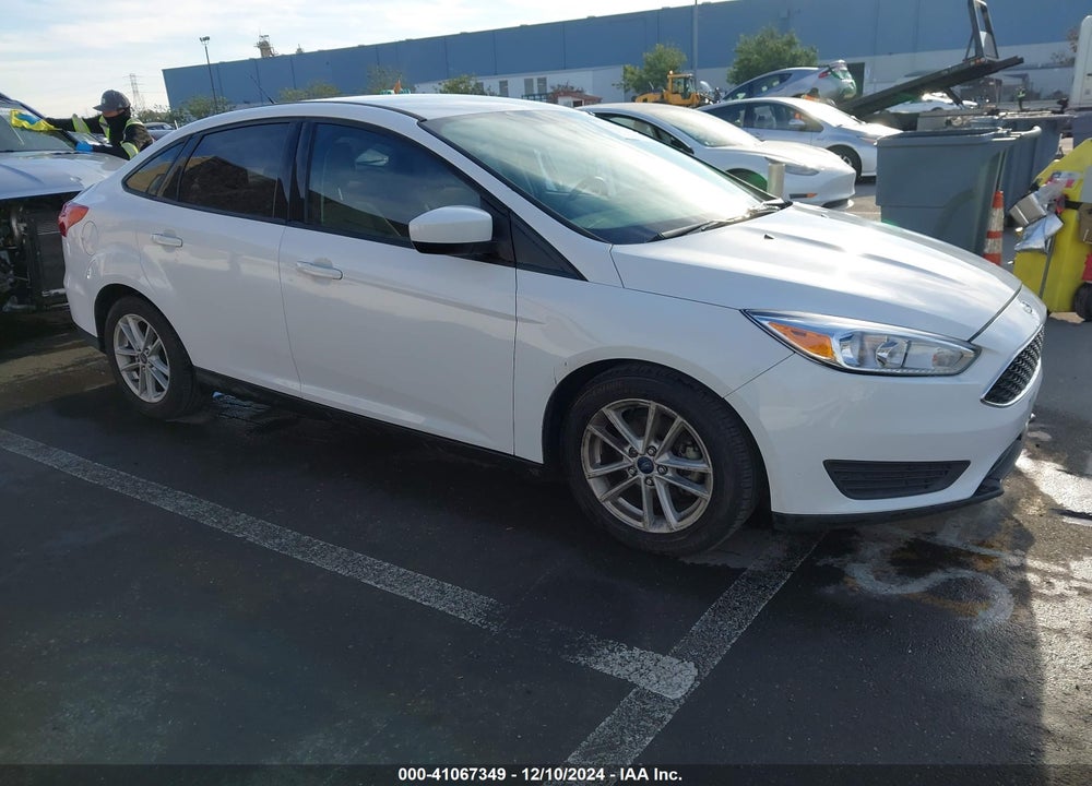 2018 FORD FOCUS SE VIN: 1FADP3F26JL242059