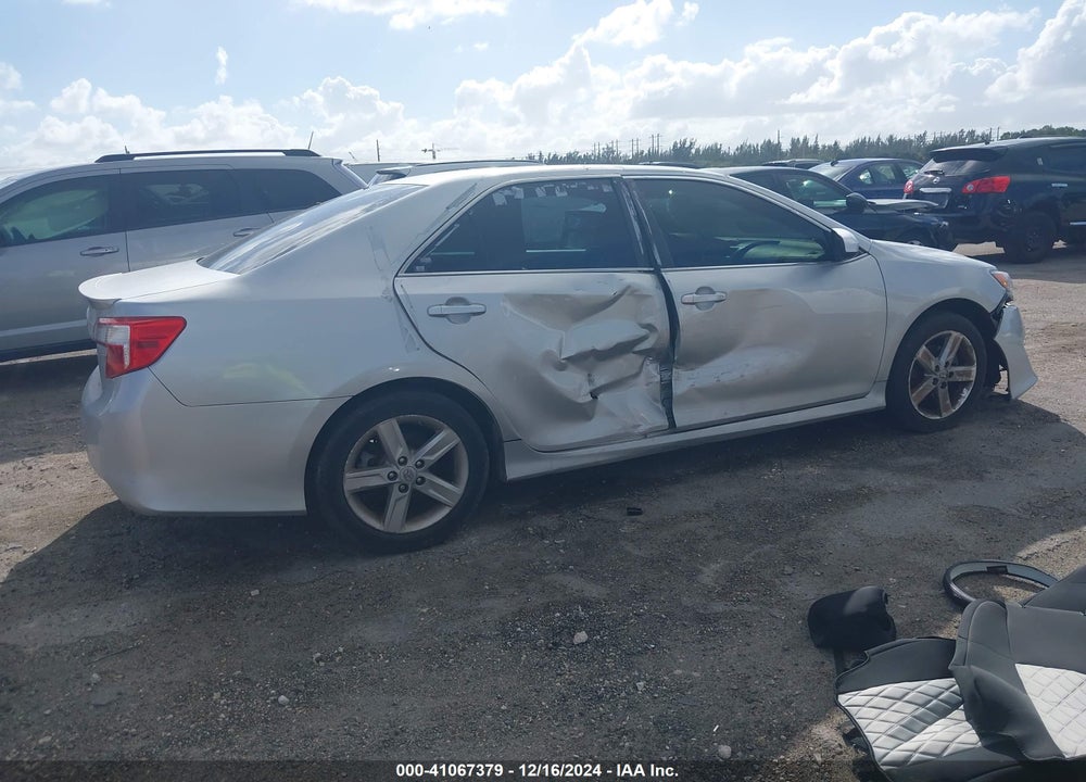 2014 TOYOTA CAMRY SE VIN: 4T1BF1FK0EU381866