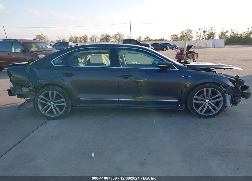 2017 VOLKSWAGEN PASSAT VIN: 1VWDT7A36HC043386