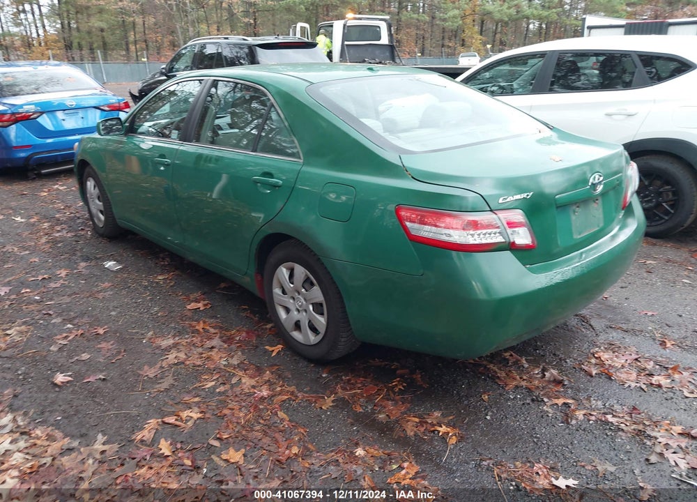 2011 TOYOTA CAMRY LE VIN: 4T1BF3EK7BU739411