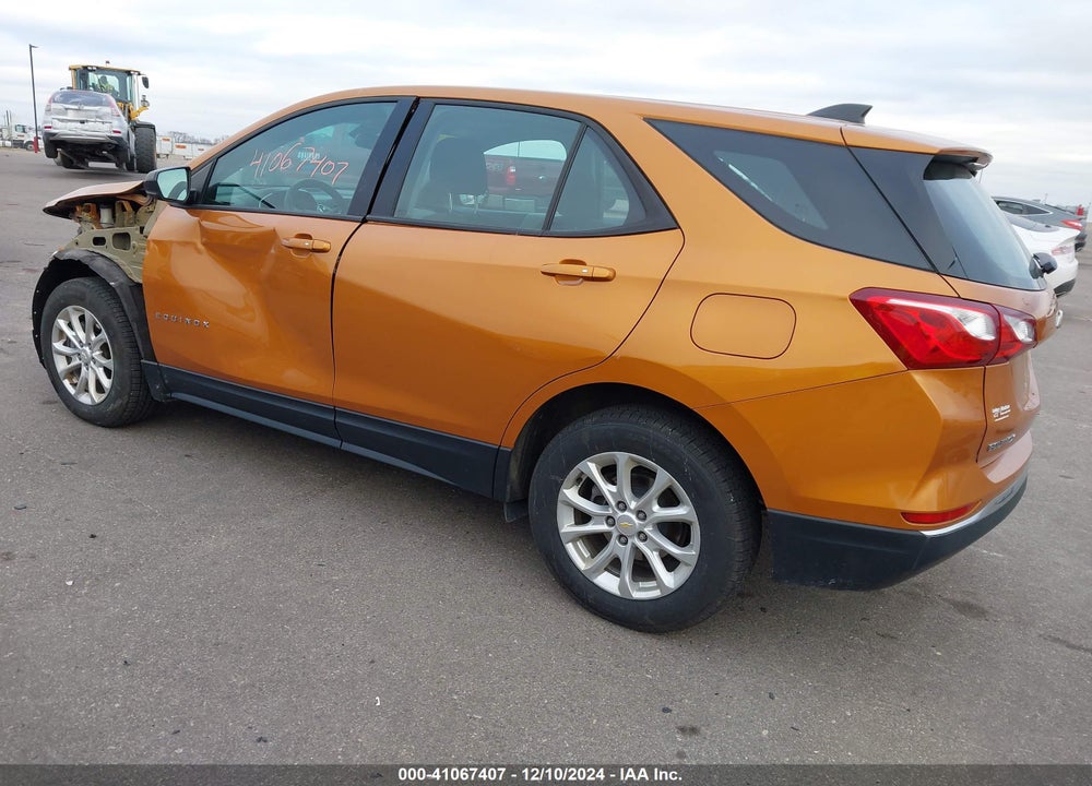 2018 CHEVROLET EQUINOX LS VIN: 2GNAXHEV6J6209391