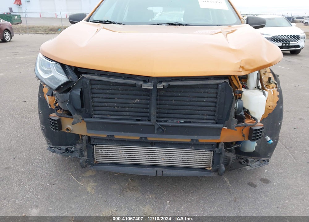 2018 CHEVROLET EQUINOX LS VIN: 2GNAXHEV6J6209391