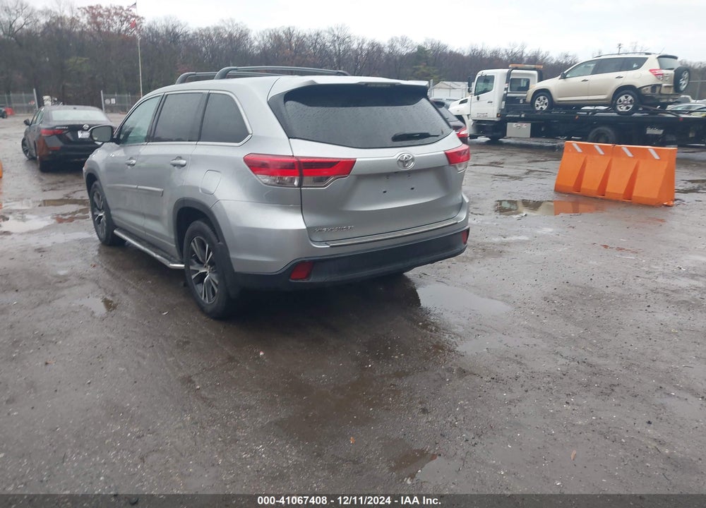 2017 TOYOTA HIGHLANDER LE VIN: 5TDZARFH7HS025377