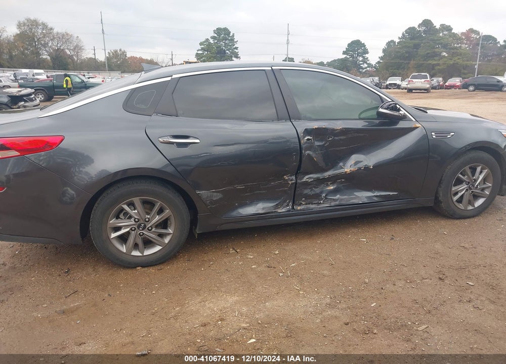 2019 KIA OPTIMA LX VIN: 5XXGT4L34KG377323