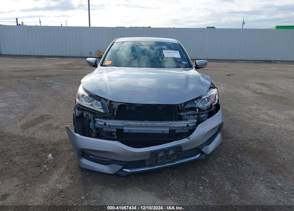 2017 HONDA ACCORD SPORT SE VIN: 1HGCR2F12HA077023