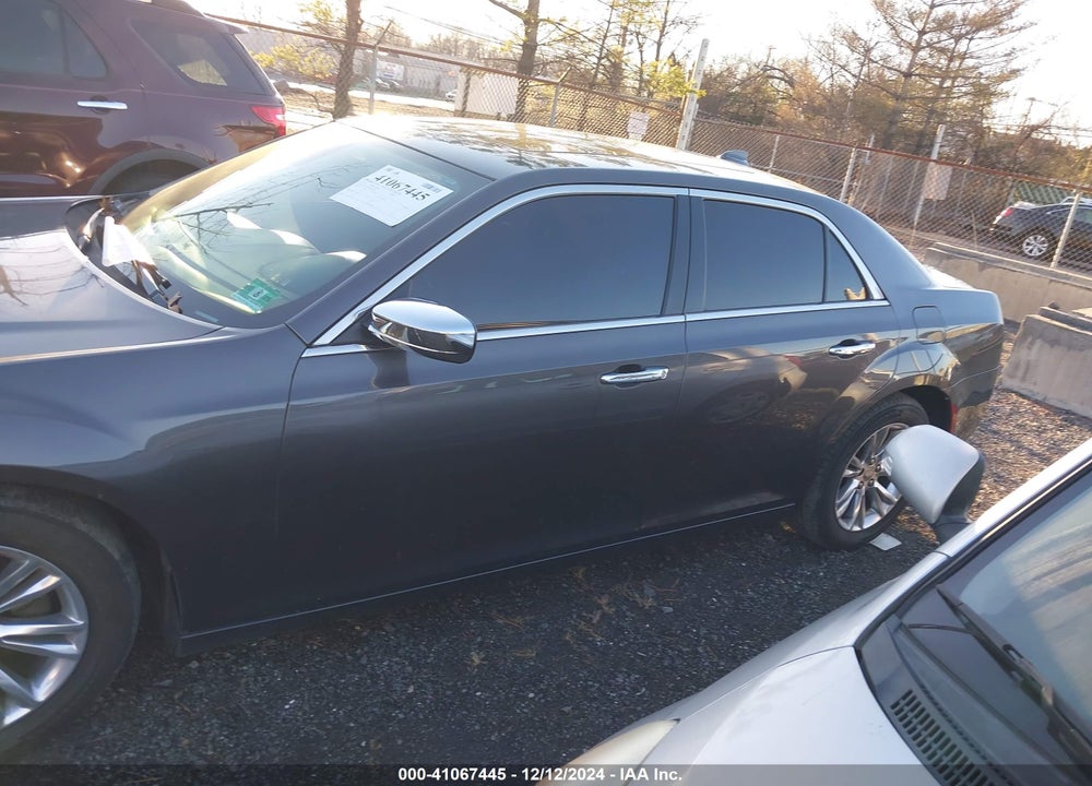 2015 CHRYSLER 300C VIN: 2C3CCAEG9FH755303