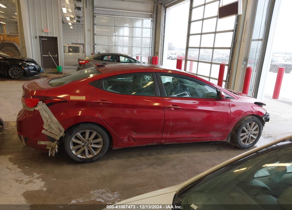 2016 HYUNDAI ELANTRA VIN: 5NPDH4AE5GH671642