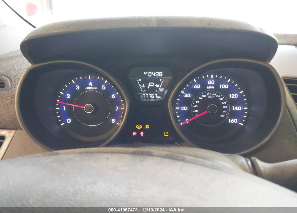 2016 HYUNDAI ELANTRA VIN: 5NPDH4AE5GH671642