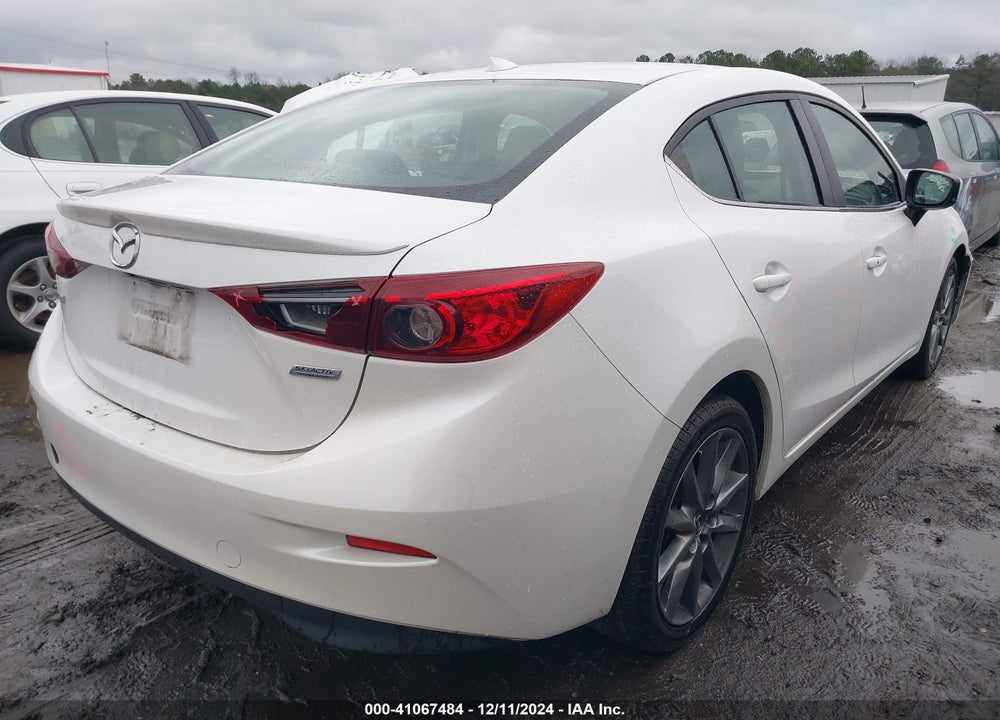 2018 MAZDA MAZDA3 VIN: 3MZBN1V31JM212971