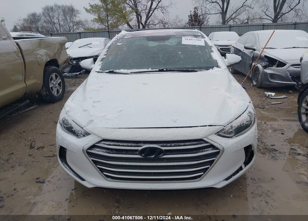 2017 HYUNDAI ELANTRA SE VIN: 5NPD84LF1HH085219