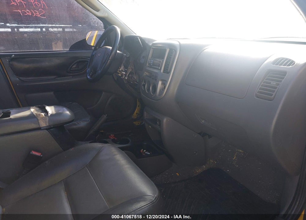 2003 FORD ESCAPE XLT VIN: 1FMCU93133KA24792