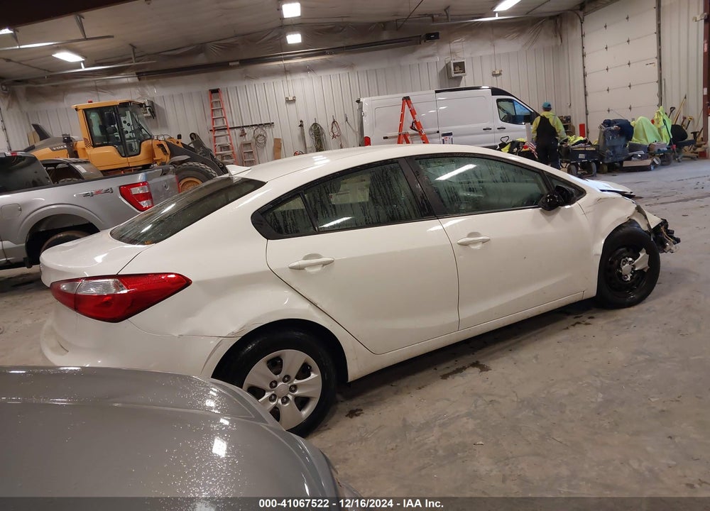 2016 KIA FORTE VIN: KNAFK4A61G5615598