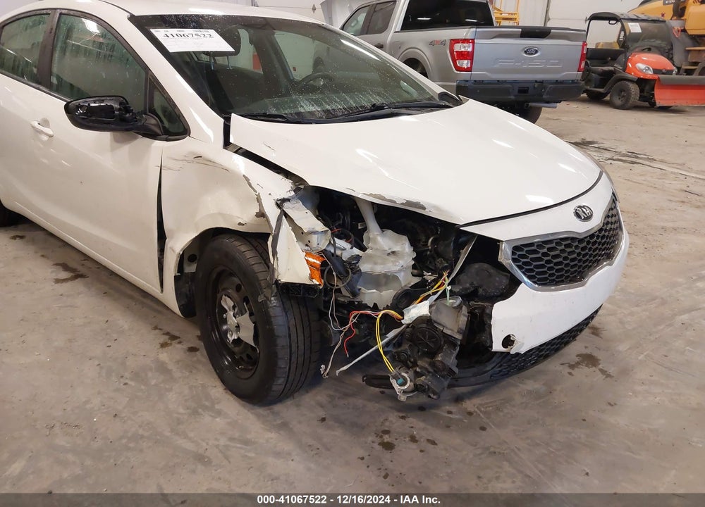 2016 KIA FORTE VIN: KNAFK4A61G5615598