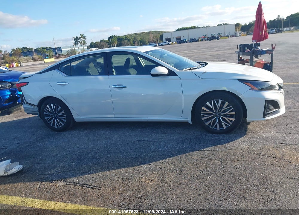 2023 NISSAN ALTIMA SV FWD VIN: 1N4BL4DV5PN360333