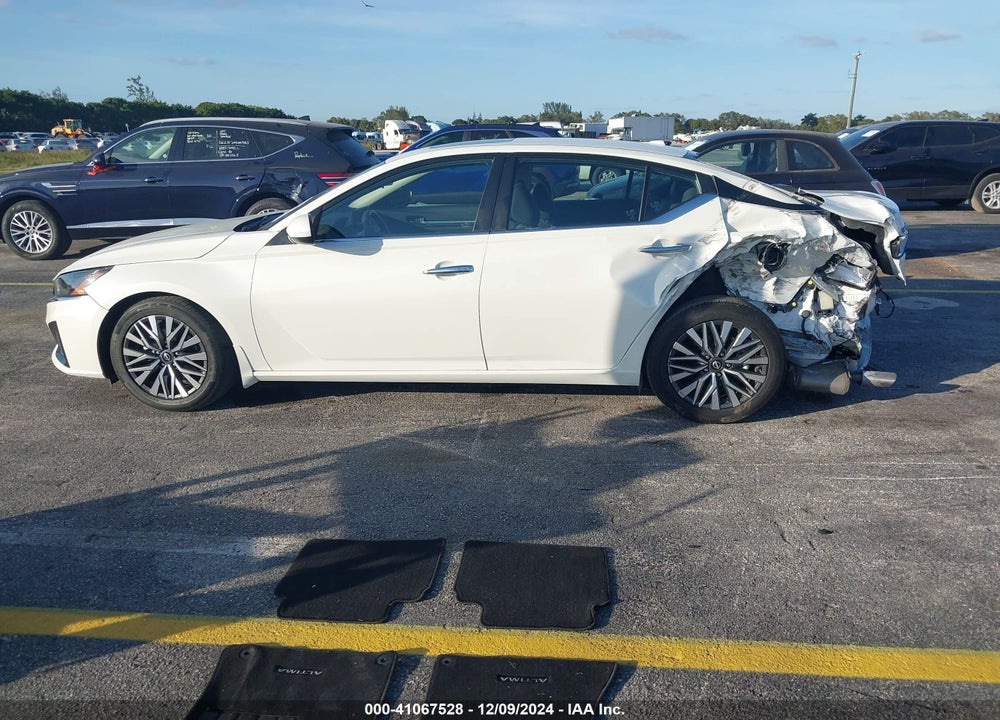 2023 NISSAN ALTIMA SV FWD VIN: 1N4BL4DV5PN360333