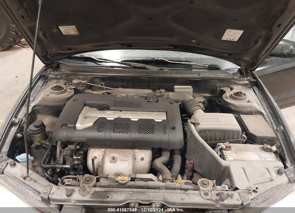 2002 HYUNDAI ELANTRA GLS VIN: KMHDN45D52U307046