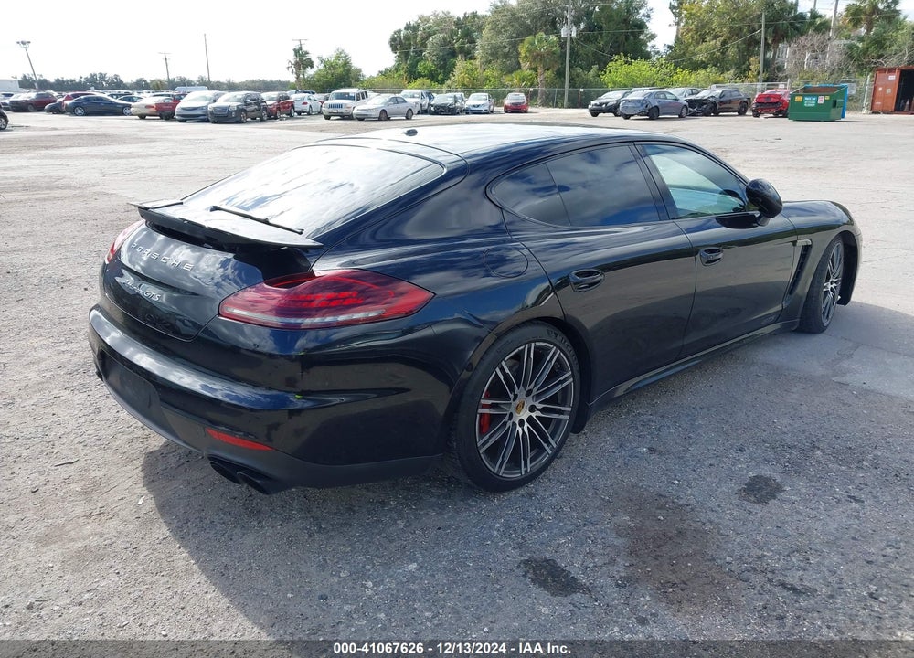 2015 PORSCHE PANAMERA GTS VIN: WP0AF2A70FL081034