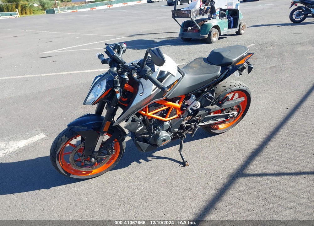 2022 KTM 390 DUKE VIN: MD2JPJ404NC251572