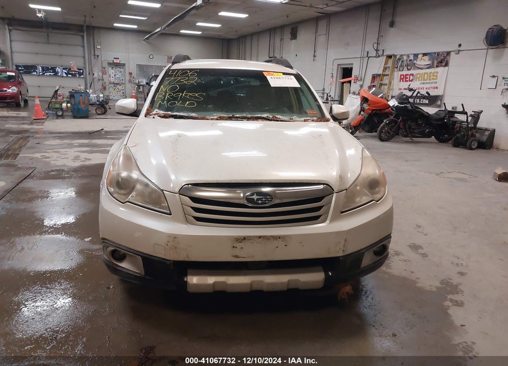 2011 SUBARU OUTBACK 2.5I LIMITED VIN: 4S4BRBJC9B3353854