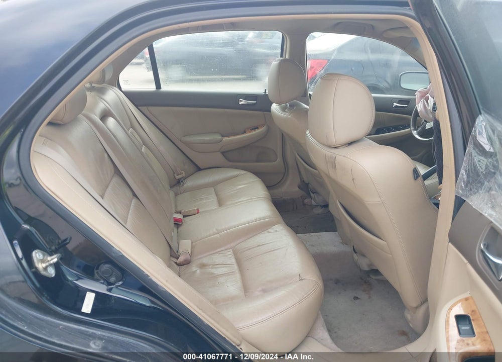 2005 HONDA ACCORD 3.0 EX VIN: 1HGCM66555A039113