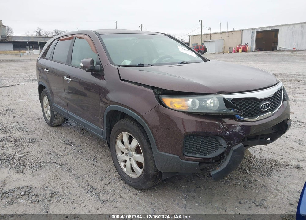 2013 KIA SORENTO LX VIN: 5XYKT3A14DG377424