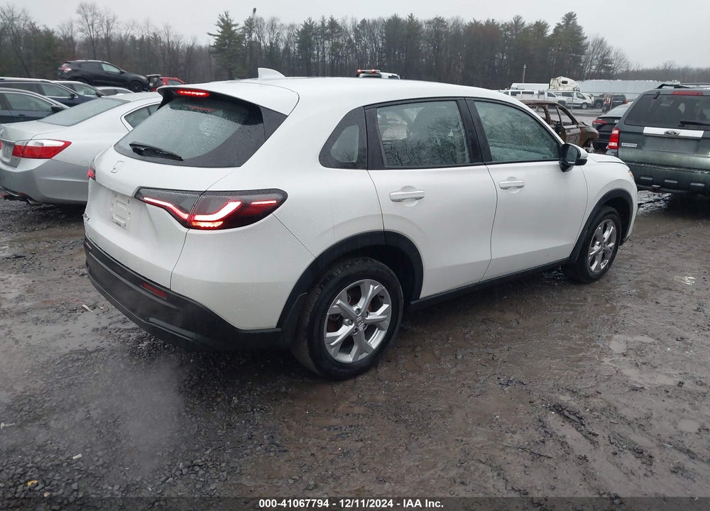 2023 HONDA HR-V 2WD LX VIN: 3CZRZ1H32PM725098