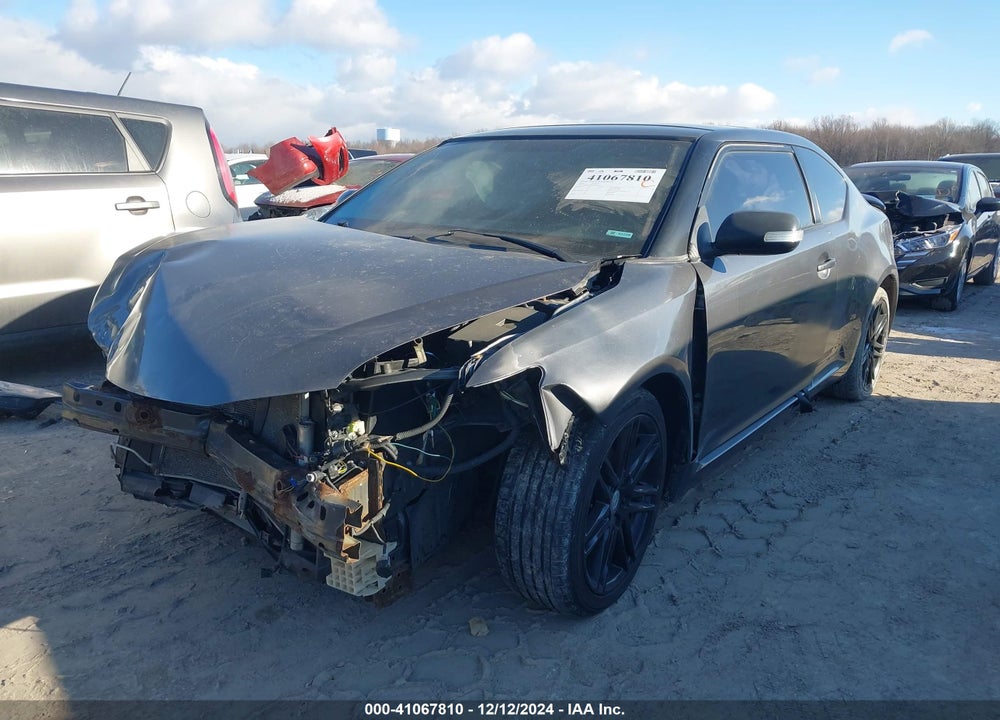 2011 SCION TC VIN: JTKJF5C72B3020902