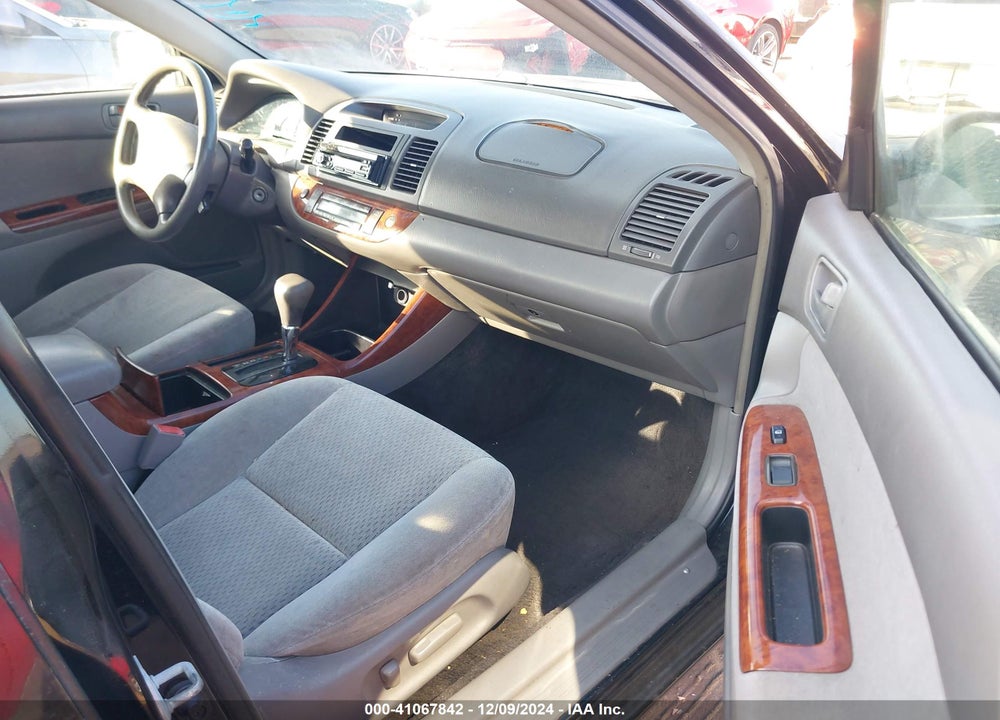 2003 TOYOTA CAMRY XLE VIN: 4T1BE32K93U124772