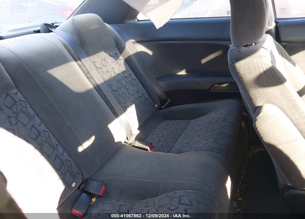 2001 HONDA CIVIC EX VIN: 1HGEM22961L016674