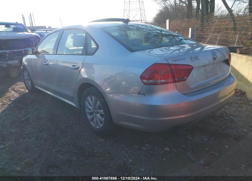 2014 VOLKSWAGEN PASSAT VIN: 1VWAT7A31EC068484