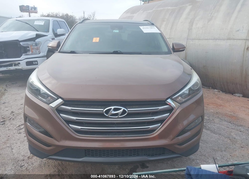 2016 HYUNDAI TUCSON LIMITED VIN: KM8J33A22GU033013