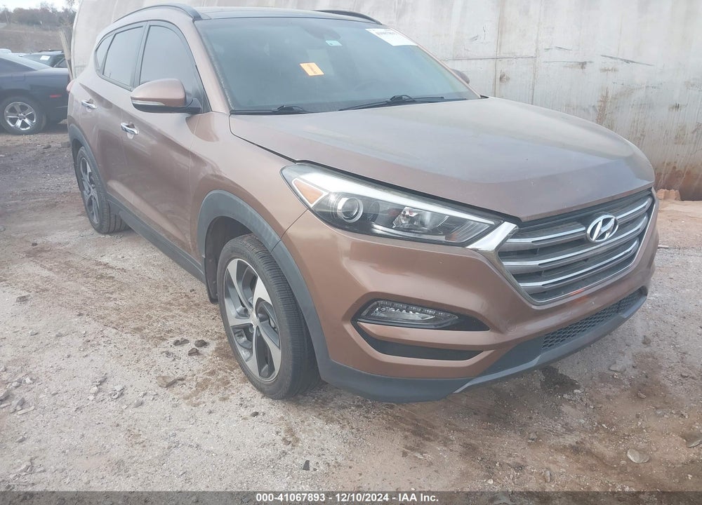 2016 HYUNDAI TUCSON LIMITED VIN: KM8J33A22GU033013