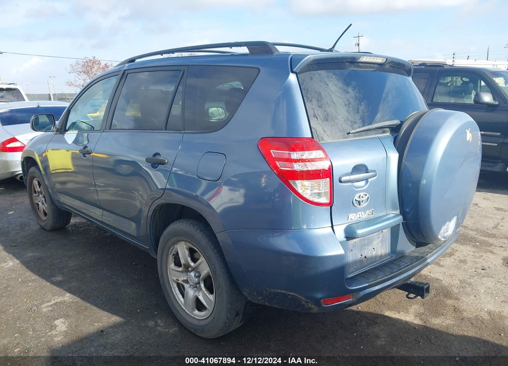 2011 TOYOTA RAV4 VIN: JTMBF4DV1BD041575