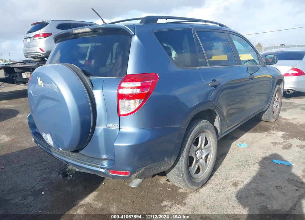2011 TOYOTA RAV4 VIN: JTMBF4DV1BD041575