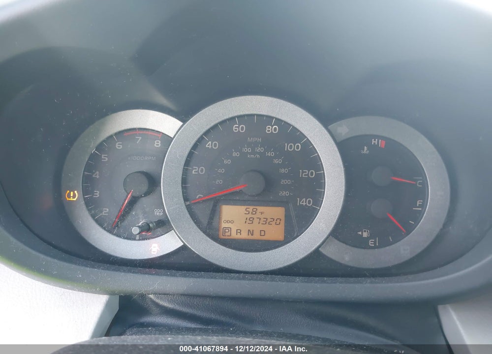 2011 TOYOTA RAV4 VIN: JTMBF4DV1BD041575