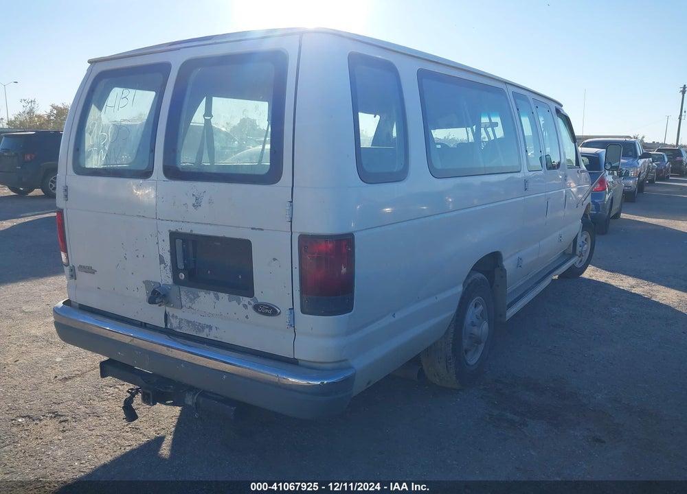 1998 FORD SUPER CLUB WAGON XL/XLT VIN: 1FBSS31L2WHB12505