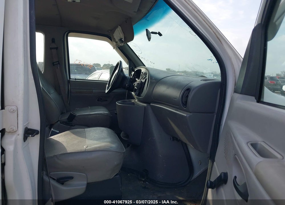 1998 FORD SUPER CLUB WAGON XL/XLT VIN: 1FBSS31L2WHB12505