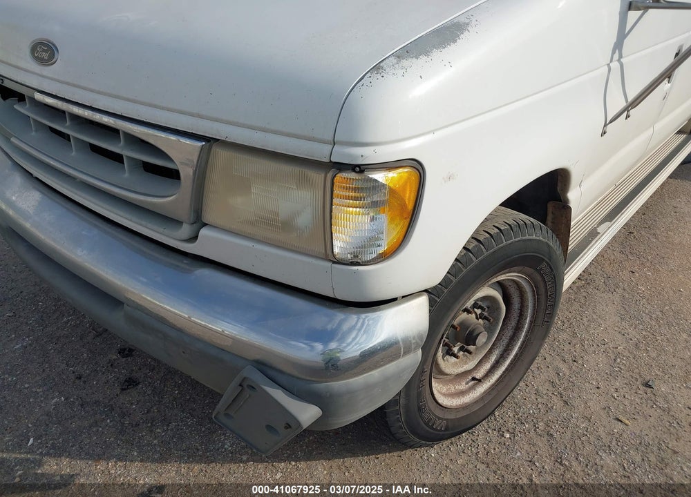 1998 FORD SUPER CLUB WAGON XL/XLT VIN: 1FBSS31L2WHB12505