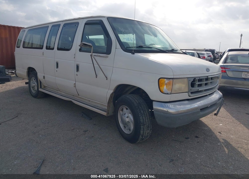 1998 FORD SUPER CLUB WAGON XL/XLT VIN: 1FBSS31L2WHB12505