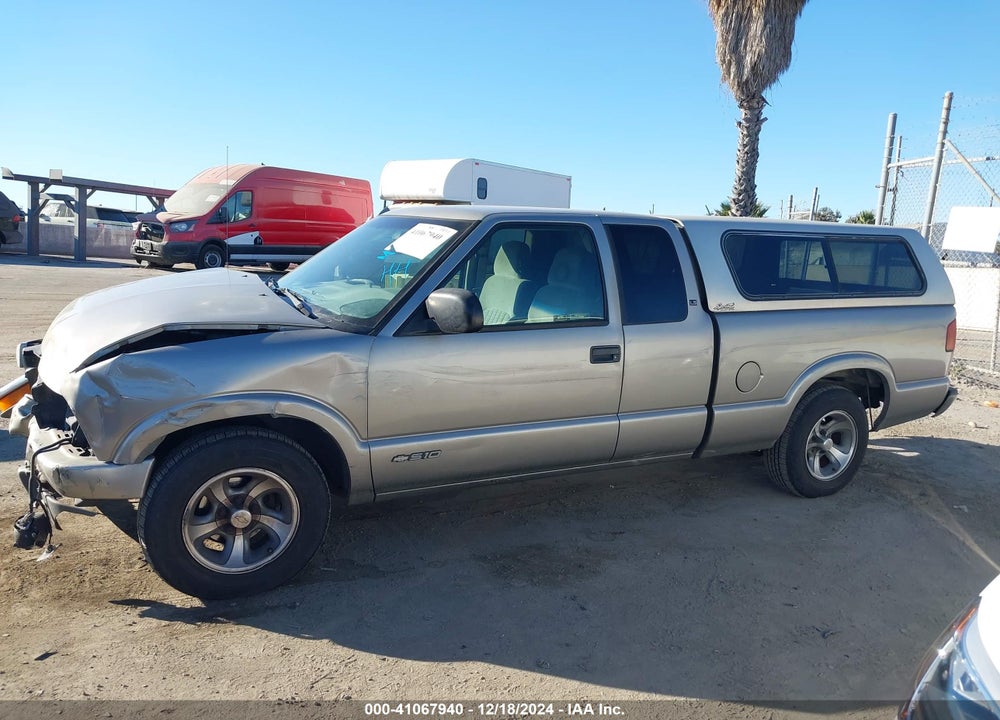 2000 CHEVROLET S-10 LS VIN: 1GCCS1941Y8187099