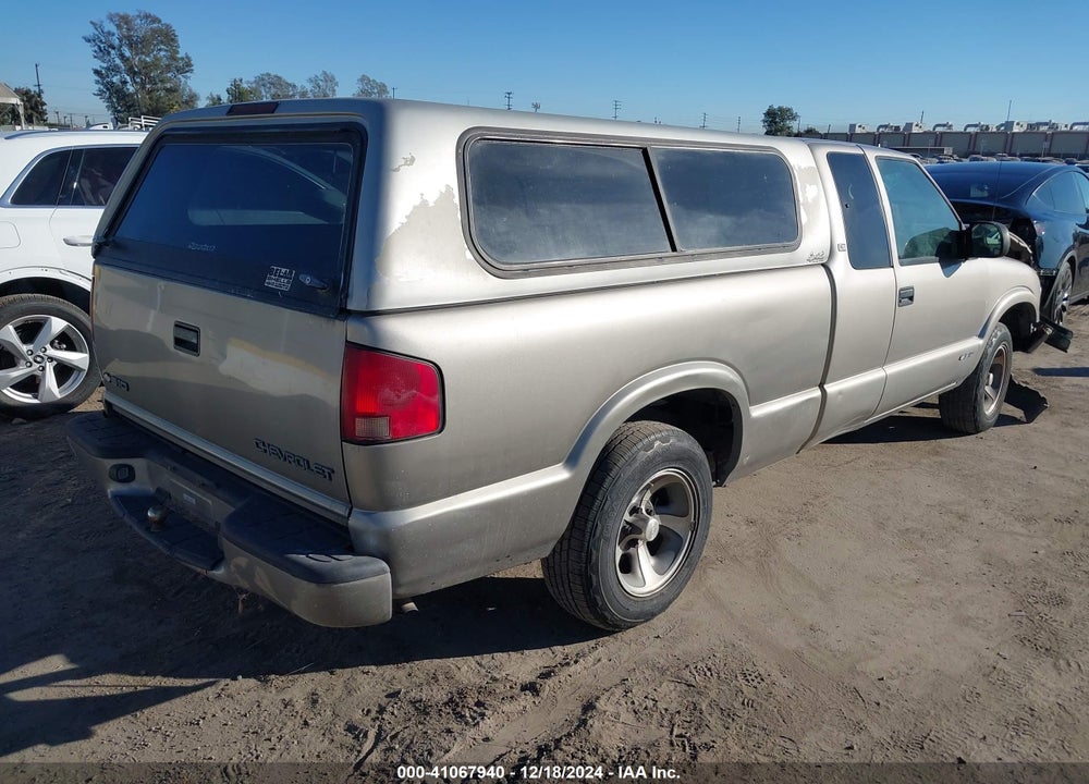 2000 CHEVROLET S-10 LS VIN: 1GCCS1941Y8187099