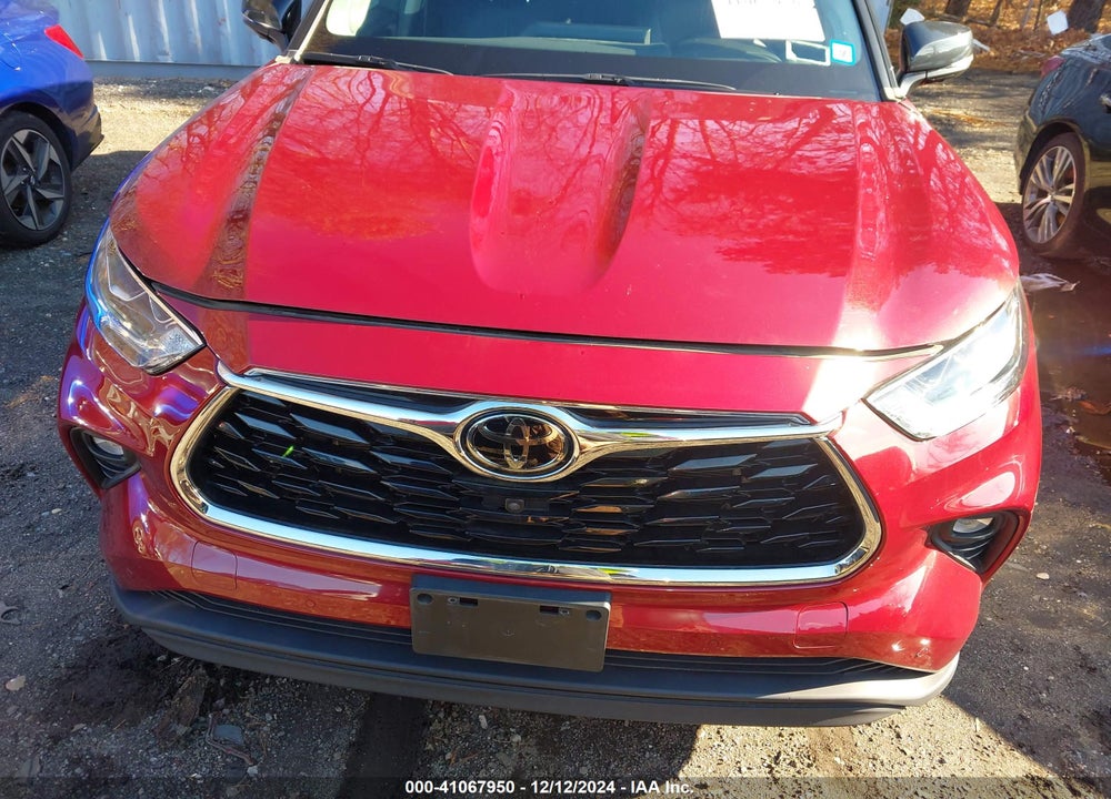 2022 TOYOTA HIGHLANDER LIMITED VIN: 5TDDZRBH2NS185168