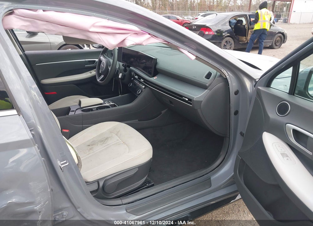 2024 HYUNDAI SONATA SEL VIN: KMHL64JA1RA378678