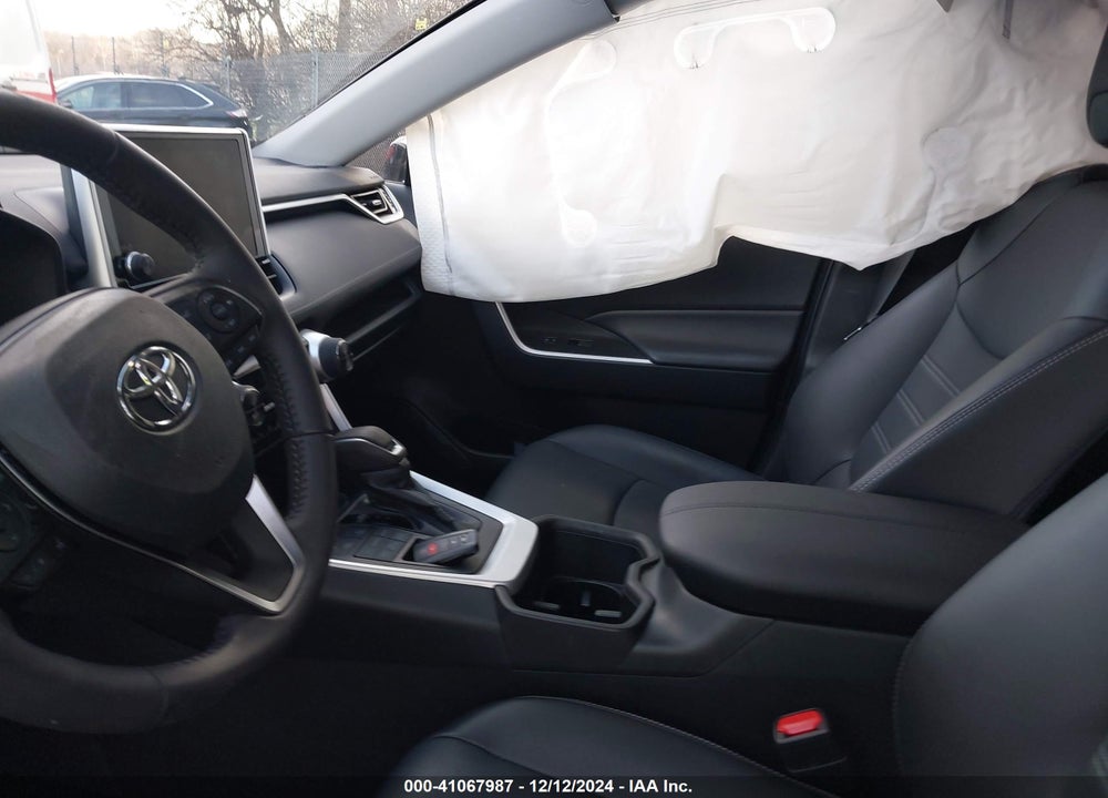 2024 TOYOTA RAV4 XLE PREMIUM VIN: 2T3A1RFV9RC398649