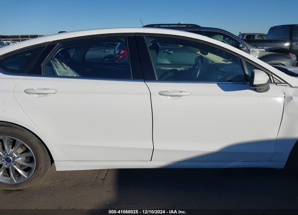 2017 FORD FUSION SE VIN: 3FA6P0H7XHR356089