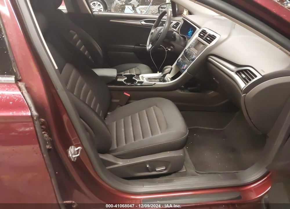 2015 FORD FUSION SE VIN: 3FA6P0HD9FR255421
