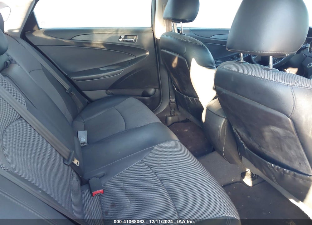2011 HYUNDAI SONATA SE VIN: 5NPEC4ACXBH091913