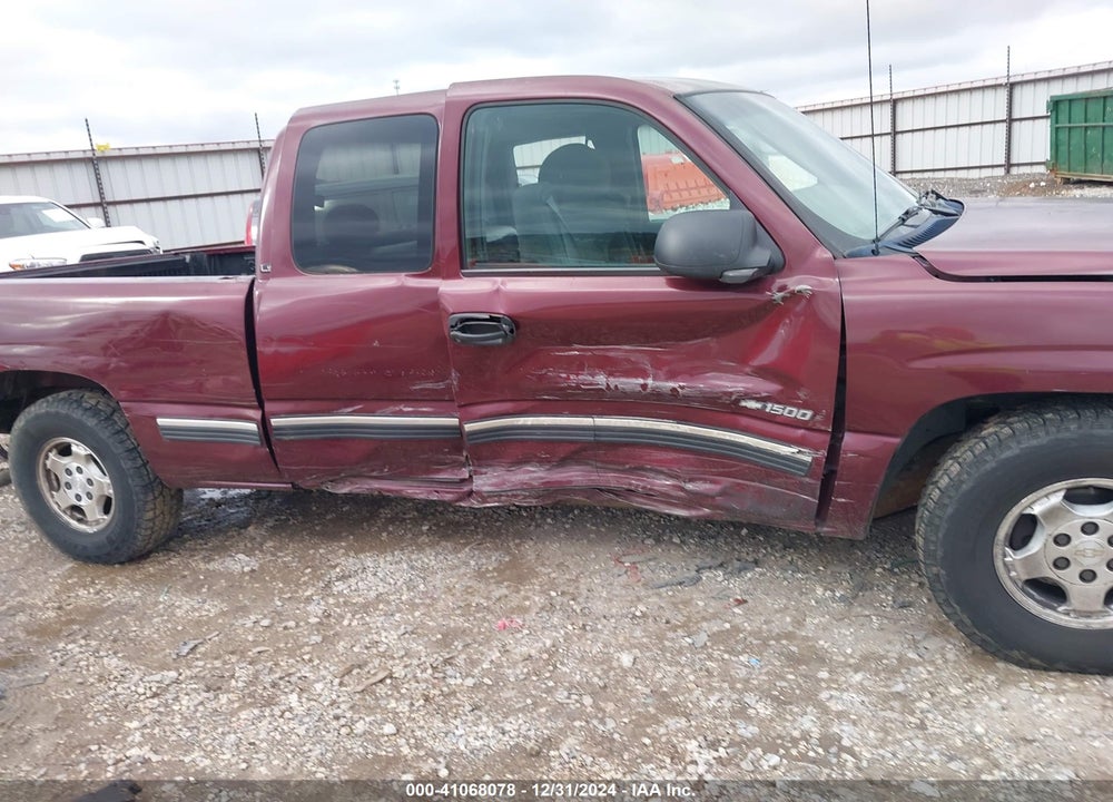 2001 CHEVROLET SILVERADO 1500 LS VIN: 2GCEC19T711246114